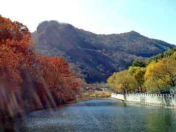 今晚割澳門開什么特碼,余華談創(chuàng)作：經(jīng)驗(yàn)太多，天真太少